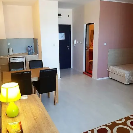 Apartment Yalta Studio